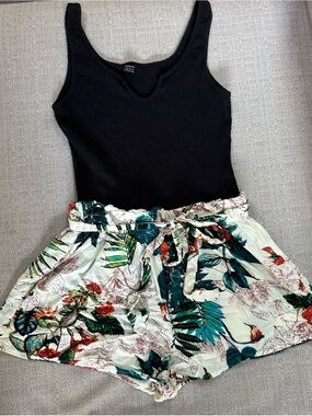 SHEIN Floral Paperbag Waist Romper with Teal & Red Print